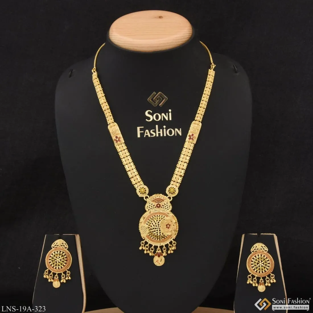 1 Gram Gold Plated Cool Design Graceful Design Necklace Set for Women - Style A323