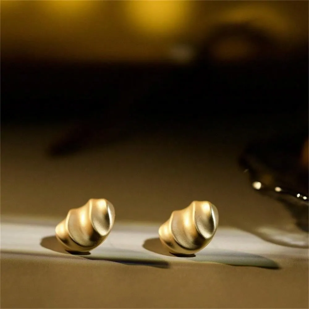 1pair Matte Gold Tone Wave Print Metal Vintage Style Button Round Stud Earrings SD