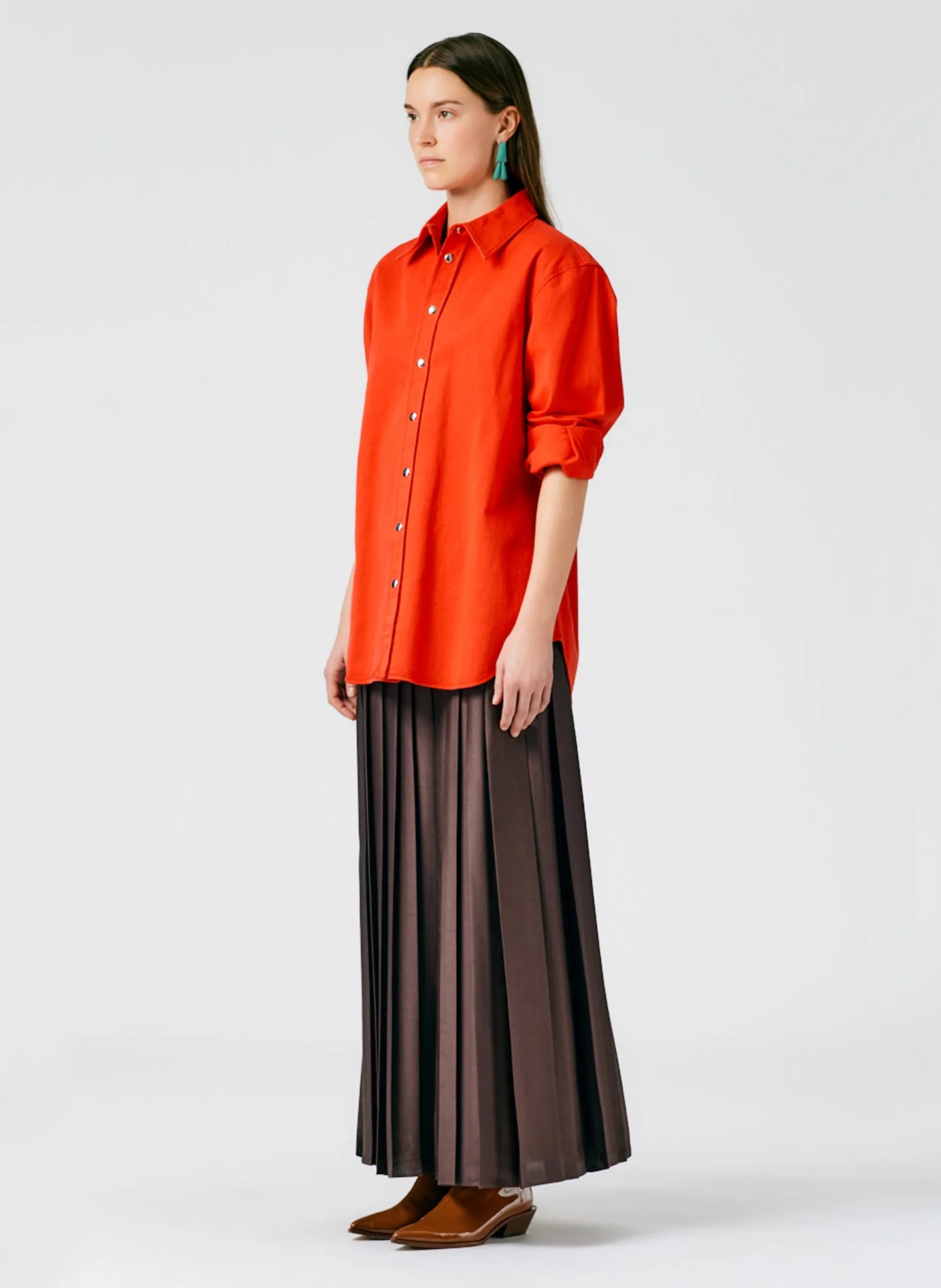 Feather Weight Pleated Pull On Maxi Skirt