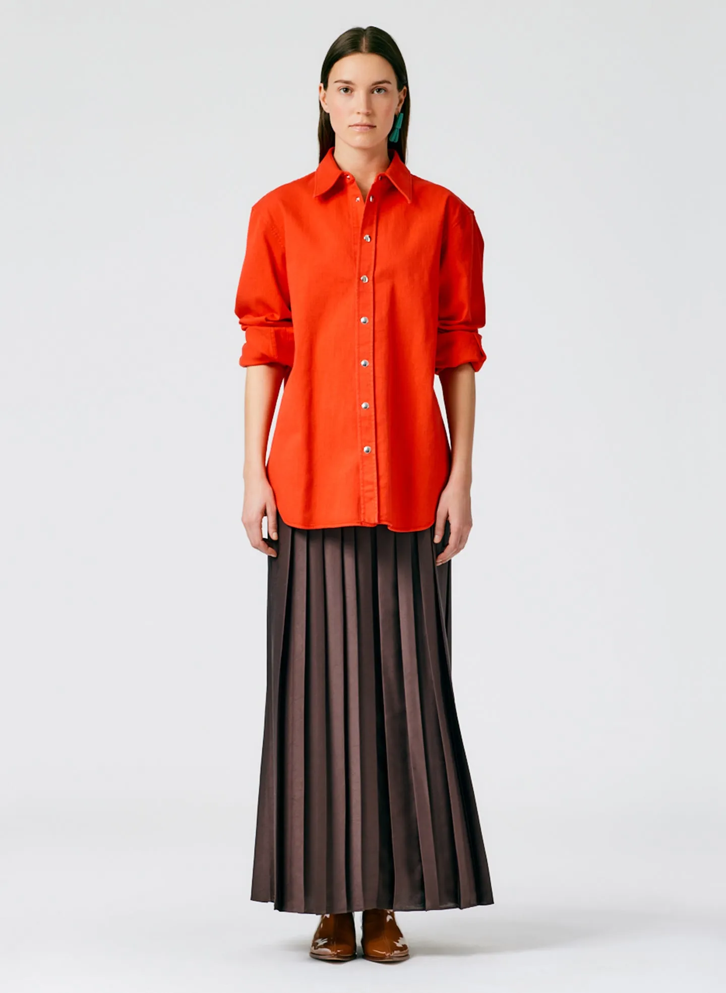 Feather Weight Pleated Pull On Maxi Skirt